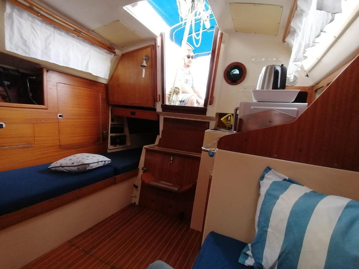 Cozy Sailboat In Barcelona!! No Showers Sant Adria de Besos Exteriér fotografie